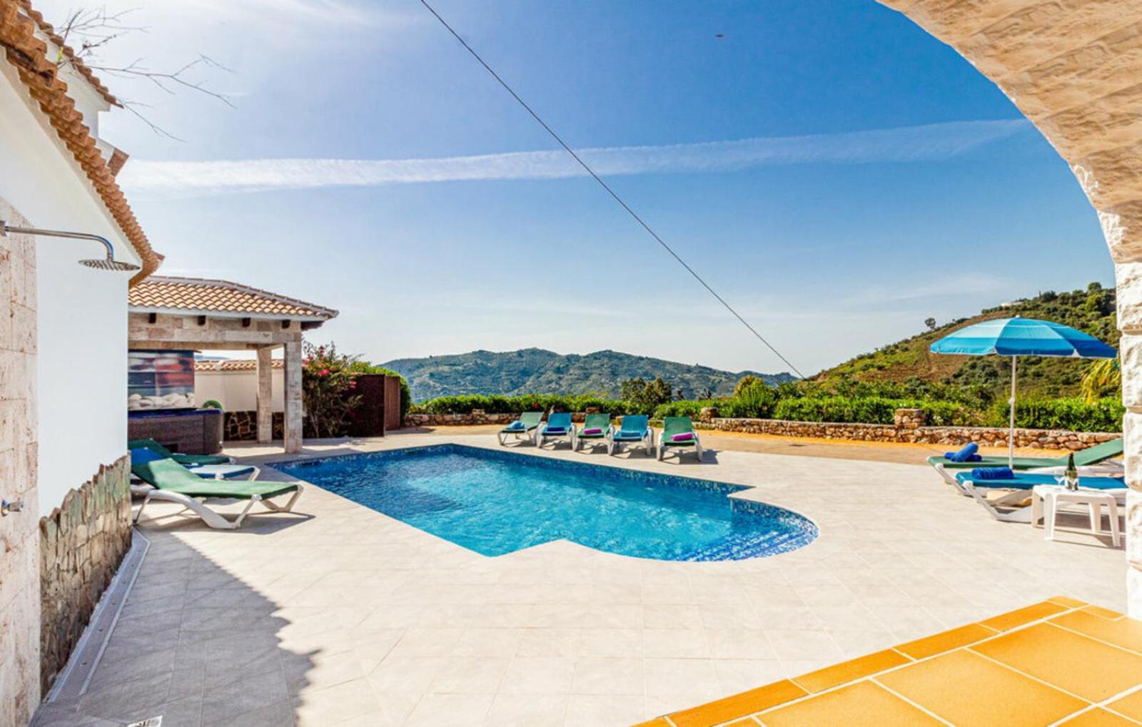 Villa Javier En Sayalonga Exterior foto